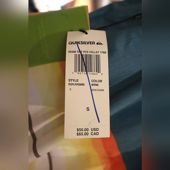 Quick Silver 🌊 Men's Volley Shorts - Picture 6 of 6